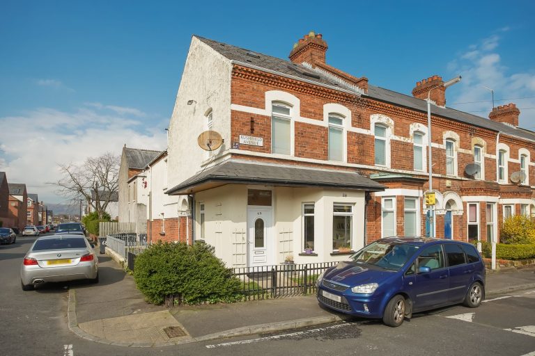 18 Dehli Parade, Belfast, BT7 3AU